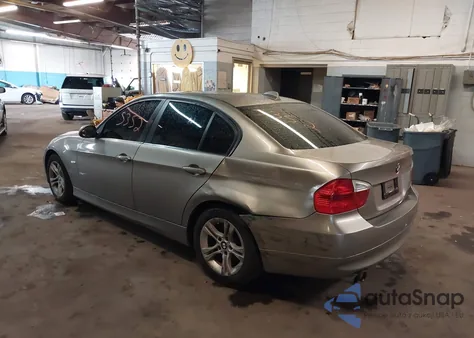 2008 BMW 328I z USA, uszkodzony, nr VIN WBAVA37598NL44749